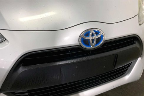 Used 2015 Toyota Prius C One image 29