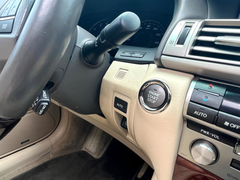 Used 2014 Lexus LS 460 image 64