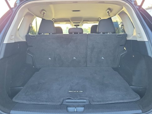 Certified 2021 Nissan Rogue S image 9