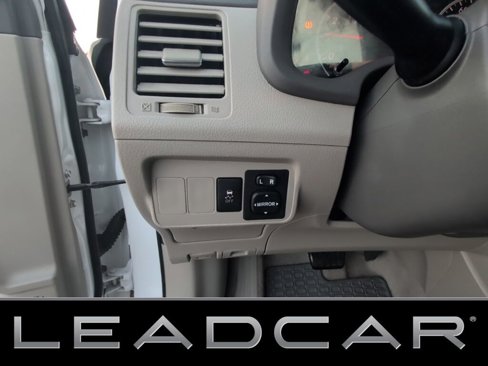 Used 2010 Toyota Corolla LE image 18