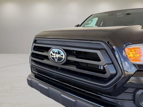 Used 2022 Toyota Tacoma SR w/ SX Package image 2