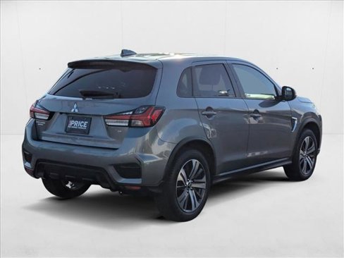 Used 2022 Mitsubishi Outlander Sport SE image 5