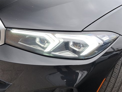 Used 2023 BMW 330e xDrive image 35