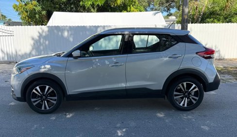 Used 2019 Nissan Kicks SV image 7