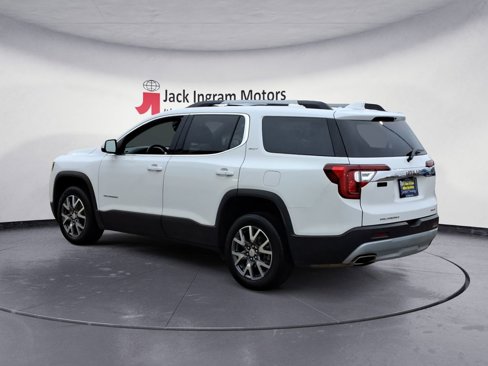Used 2023 GMC Acadia SLT image 3