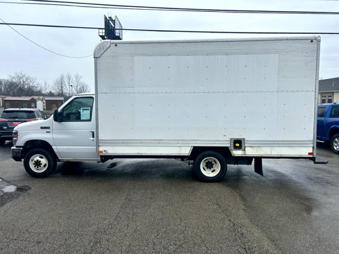 Used 2019 Ford E-350 and Econoline 350 Super Duty w/ Power Windows & Locks Group image 8