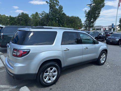 Used 2014 GMC Acadia SLE image 4