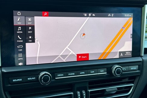 Used 2020 Porsche Macan image 21