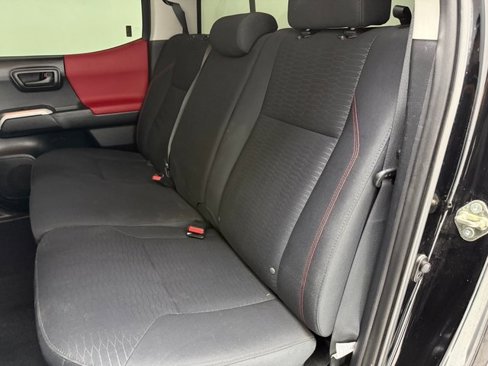 Used 2017 Toyota Tacoma SR5 image 33