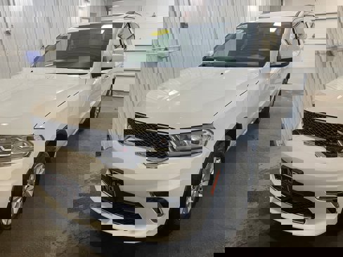 Used 2022 Dodge Durango SXT image 4