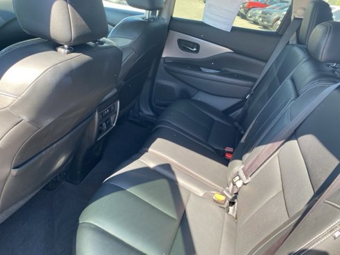 Used 2020 Nissan Murano SL w/ Moonroof Package image 11