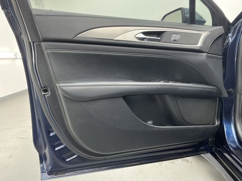 Used 2017 Lincoln MKZ Reserve w/ Technology Package image 17