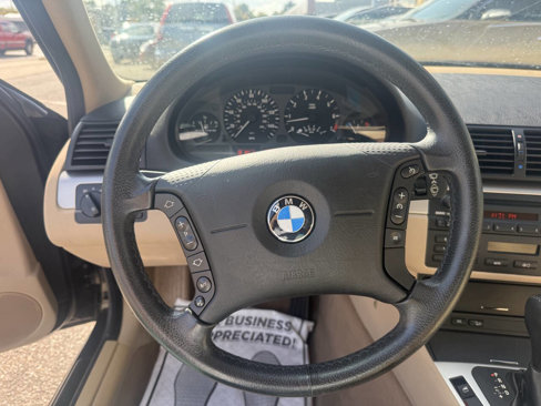 Used 2004 BMW 325xi Sedan image 27