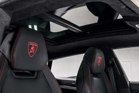 Used 2020 Lamborghini Urus image 42