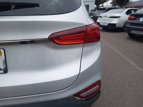 Used 2020 Hyundai Santa Fe Limited w/ Cargo Package image 12