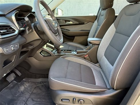 Used 2023 Chevrolet TrailBlazer LT w/ Convenience Package image 17