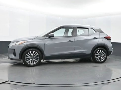 Used 2023 Nissan Kicks SV image 5