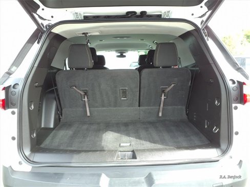 Used 2018 Chevrolet Traverse LT image 24