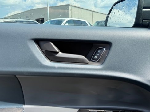 New 2025 Ford Maverick XL image 7