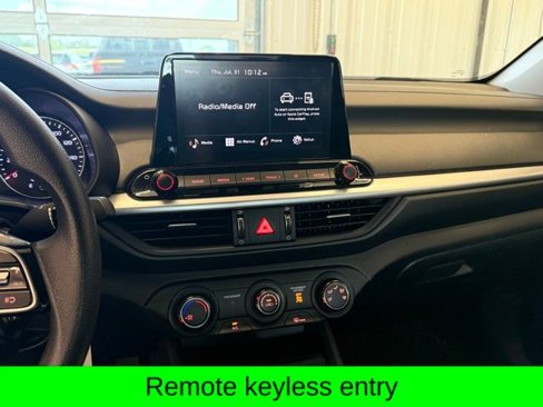 Used 2024 Kia Forte LXS image 3