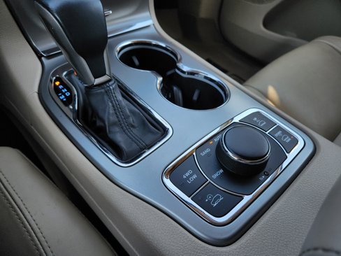Used 2020 Jeep Grand Cherokee Limited image 8