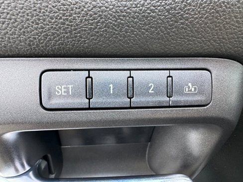 Used 2017 Chevrolet Silverado 1500 LTZ Z71 w/ LTZ Plus Package image 31