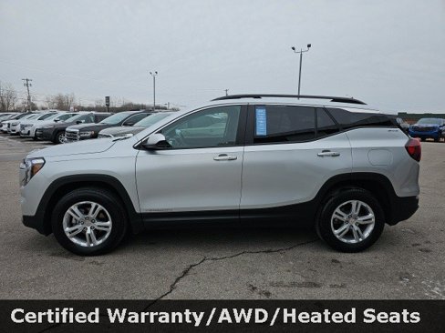 Certified 2022 GMC Terrain SLE w/ Driver Convenience Package image 4