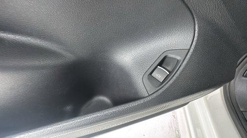 Used 2013 Volkswagen Passat 2.5 S image 18