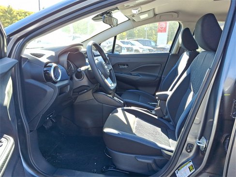 New 2025 Nissan Versa SV image 6