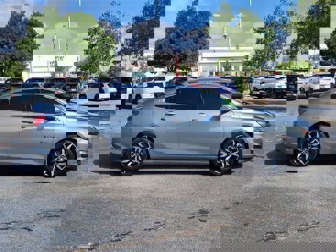 Used 2023 Chevrolet Malibu RS image 2