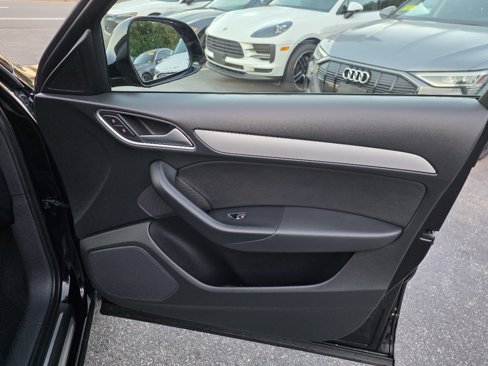 Used 2018 Audi Q3 2.0T Premium image 43
