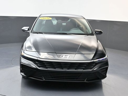 Certified 2024 Hyundai Elantra SEL image 9