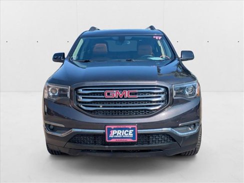 Used 2017 GMC Acadia SLT image 2