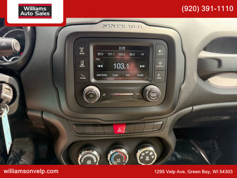Used 2015 Jeep Renegade Latitude image 18