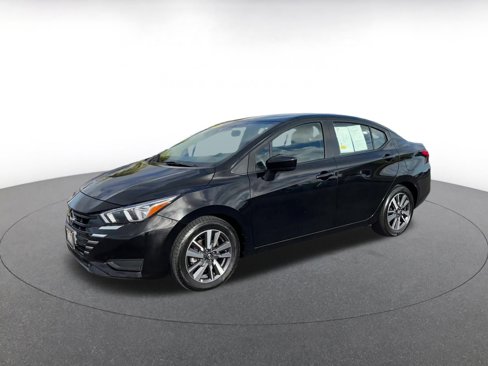 Used 2023 Nissan Versa SV image 8