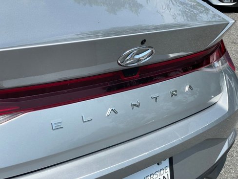 Used 2023 Hyundai Elantra SEL image 24