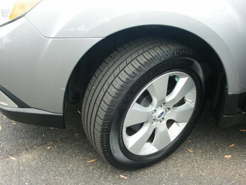 Used 2011 Subaru Outback 2.5i Limited w/ PWR Moonroof Pkg image 17