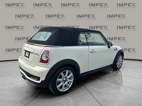 Used 2014 MINI Cooper S image 5