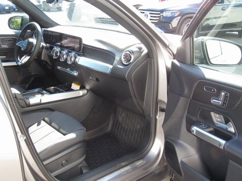 New 2026 Mercedes-Benz GLB 250 4MATIC image 17