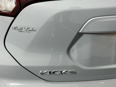 Used 2024 Nissan Kicks SV image 12