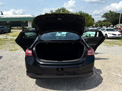 Used 2019 Chevrolet Malibu LT image 38