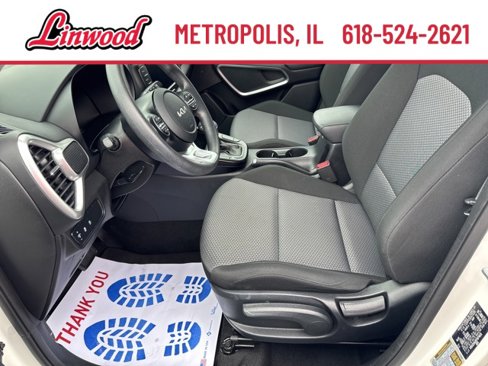 Used 2023 Kia Soul LX image 13