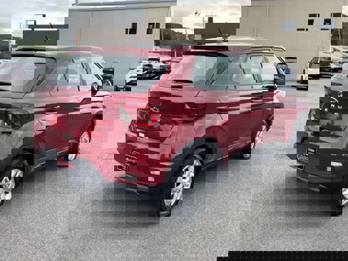 New 2026 Hyundai Venue SE image 3