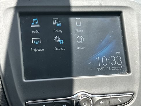 Used 2018 Chevrolet Equinox LT image 22