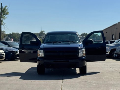 Used 2010 Chevrolet Silverado 1500 W/T image 18