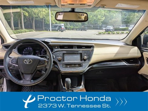 Used 2016 Toyota Avalon XLE Premium image 12