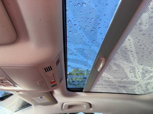 Certified 2021 Volkswagen Jetta SE image 28
