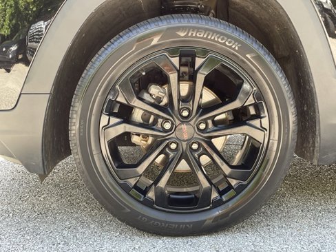 Used 2022 GMC Terrain SLT w/ Infotainment Package II image 32