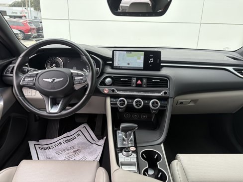 Used 2023 Genesis G70 2.0T image 17