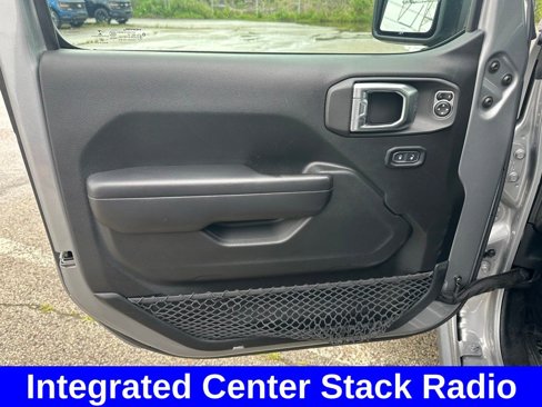 Used 2021 Jeep Gladiator Willys image 13